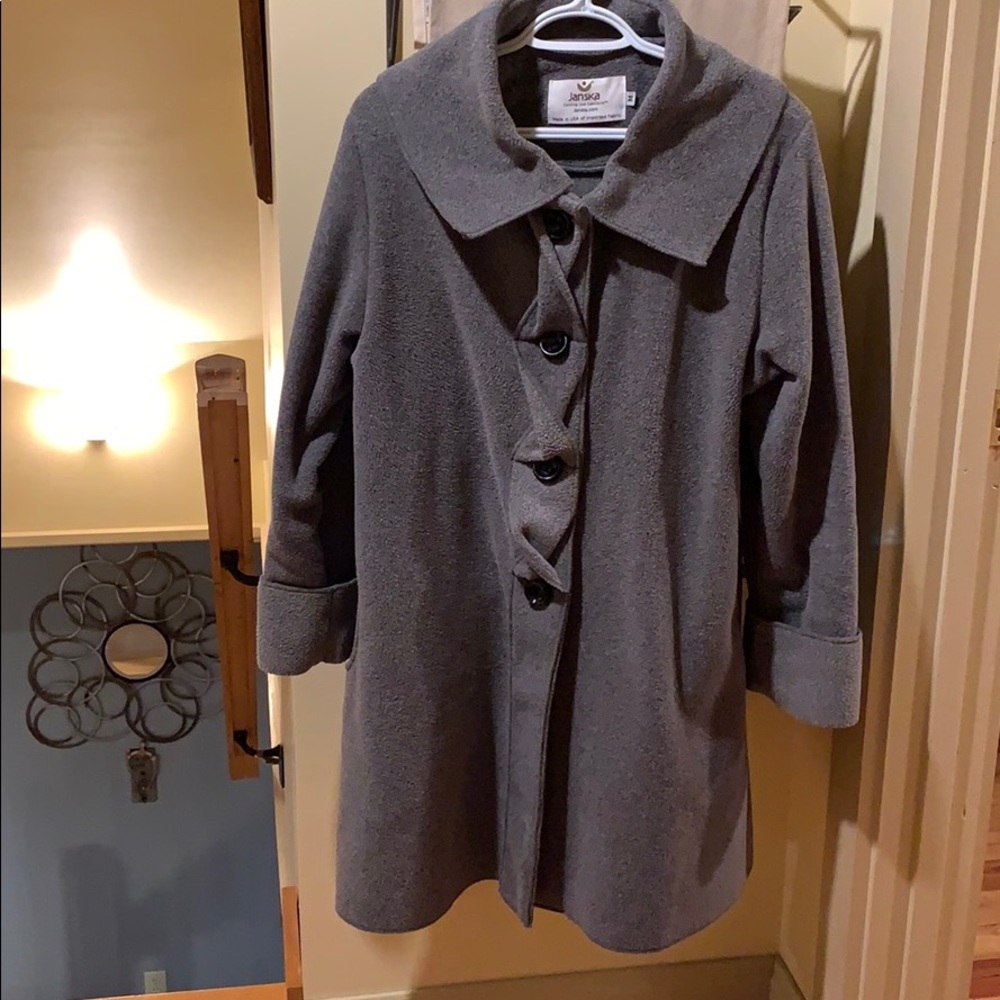 Janska coat size M